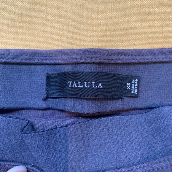 Aritzia TALULA folding skirt - Picture 4 of 4